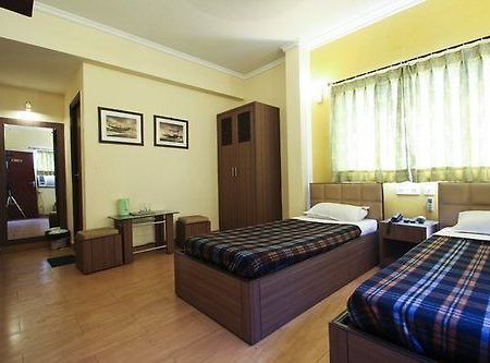 Tiger Inn Kalküta Dış mekan fotoğraf